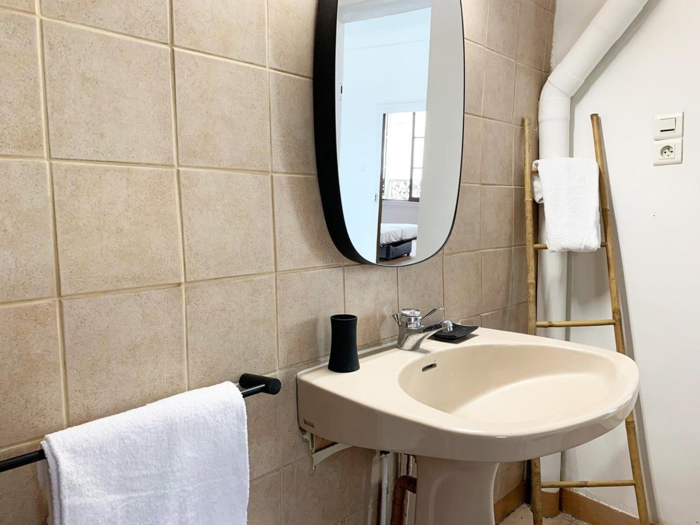 Le Clocher- Appartement Dans Le Coeur De Ville Chartres Esterno foto