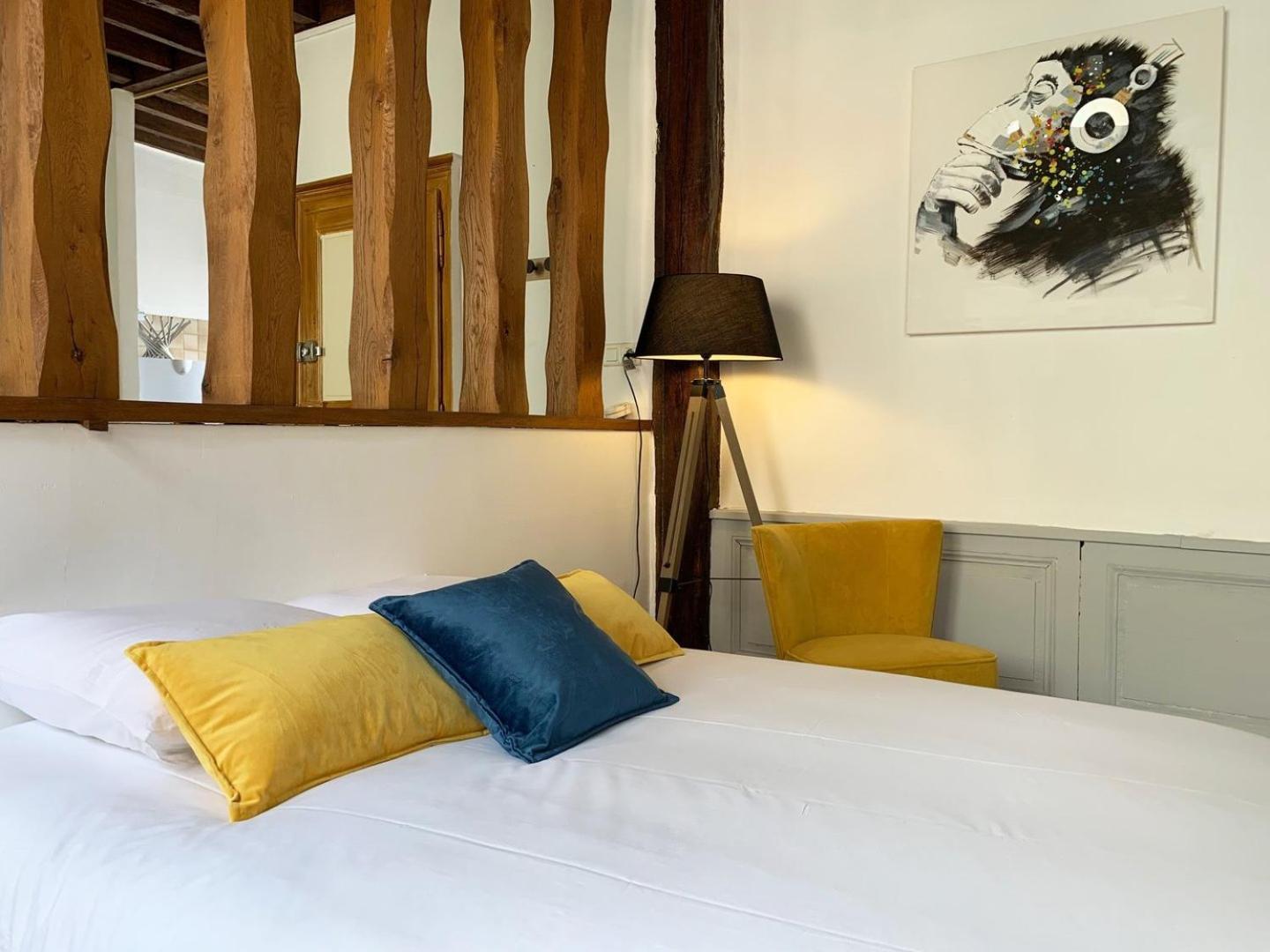 Le Clocher- Appartement Dans Le Coeur De Ville Chartres Esterno foto